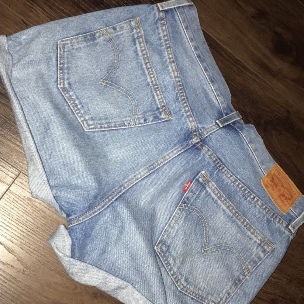 levi’s vintage shorts 501